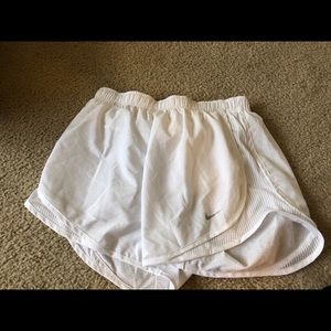 White nike shorts